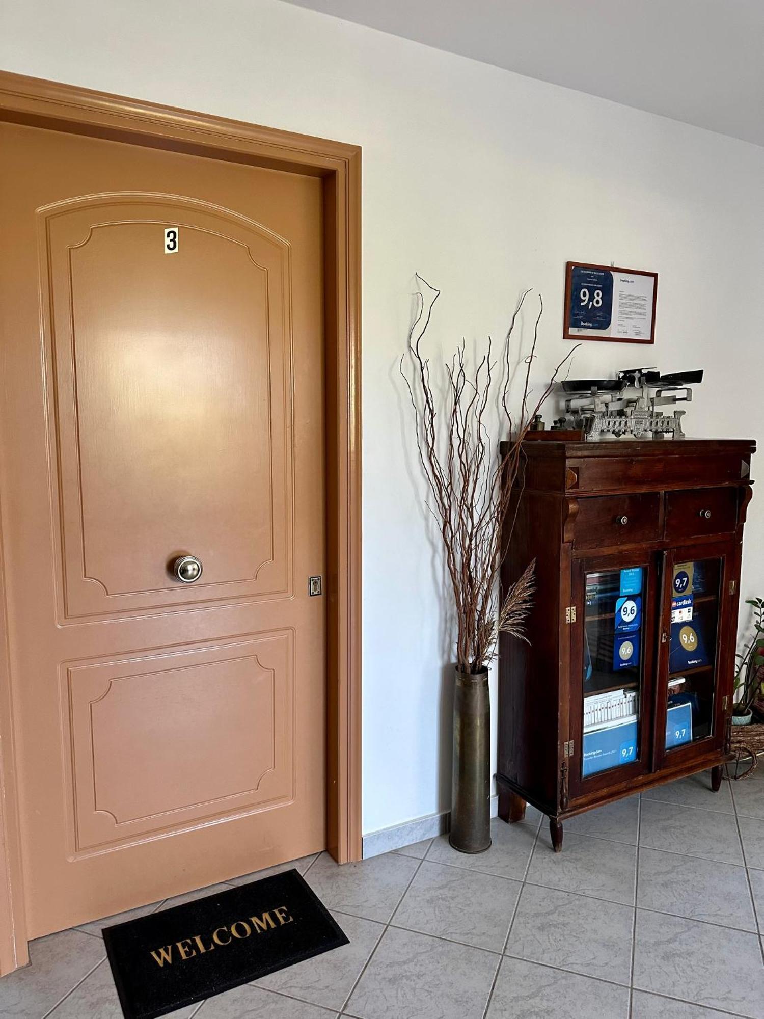 Pagonis Studios Lixouri Luaran gambar